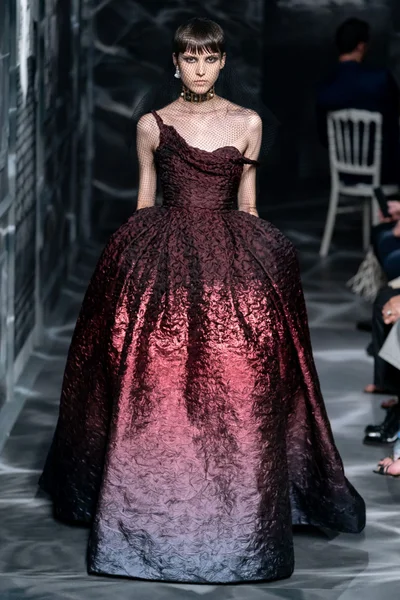 Look 12